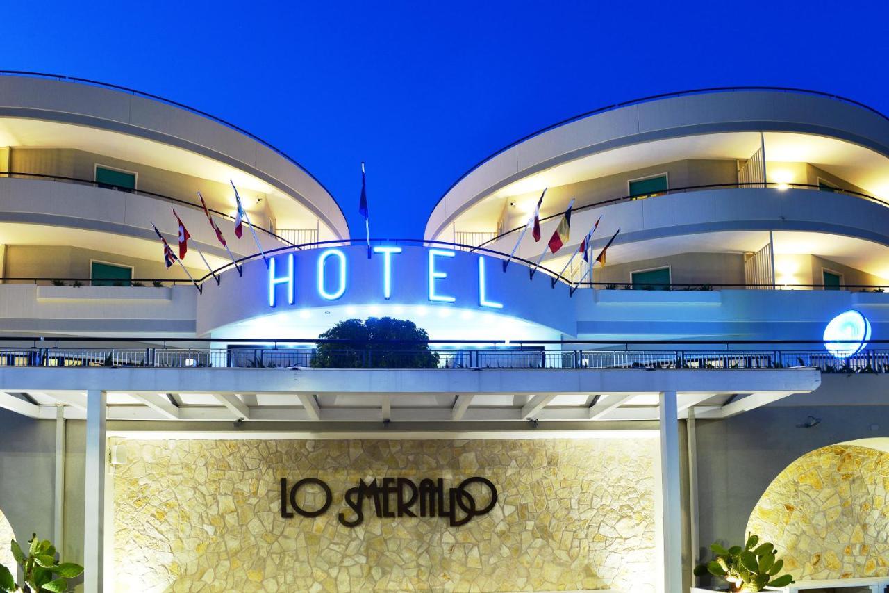 Hotel Lo Smeraldo Cisternino Eksteriør billede